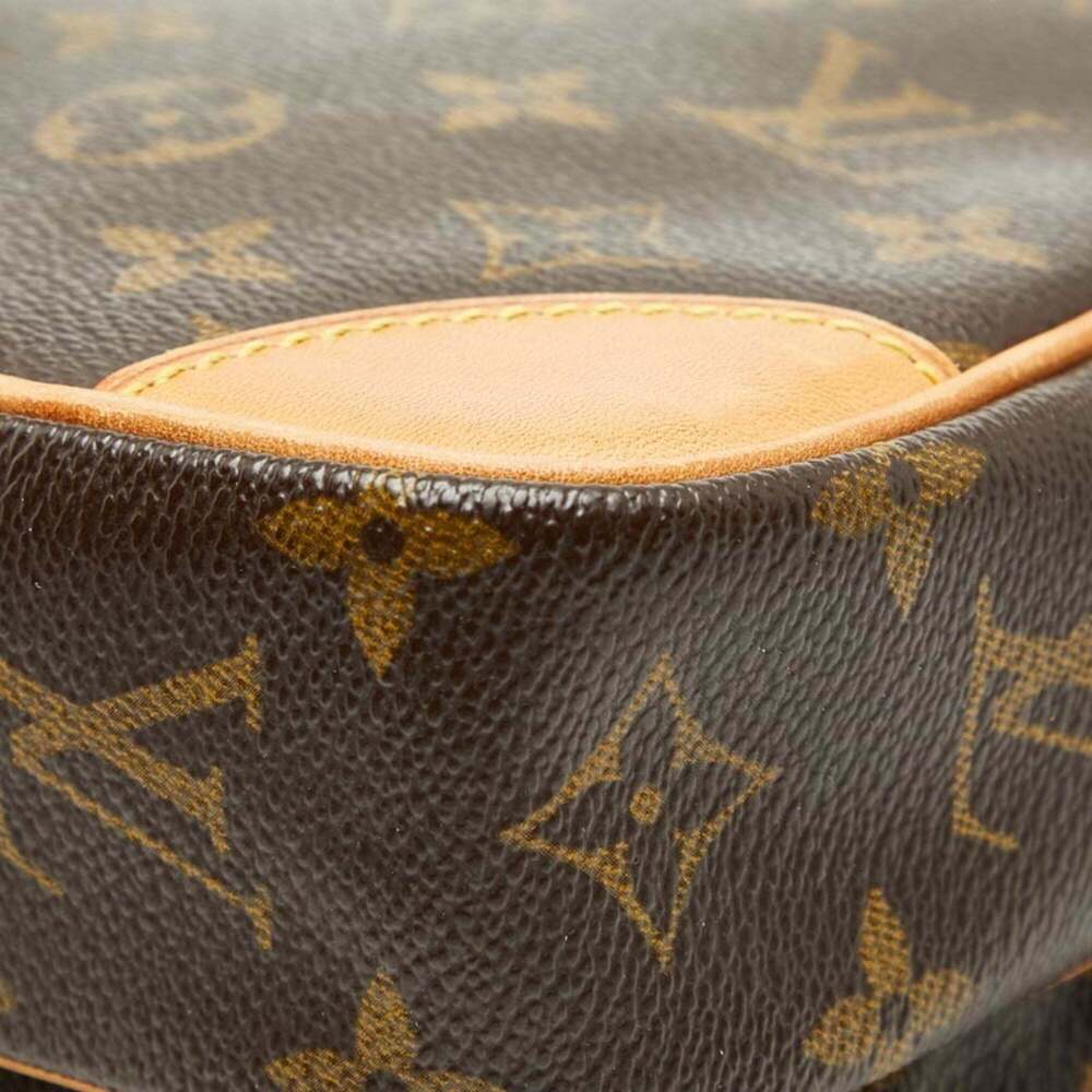 LOUIS VUITTON Brown Monogram Leather Shoulder Bag - Picture 9 of 13